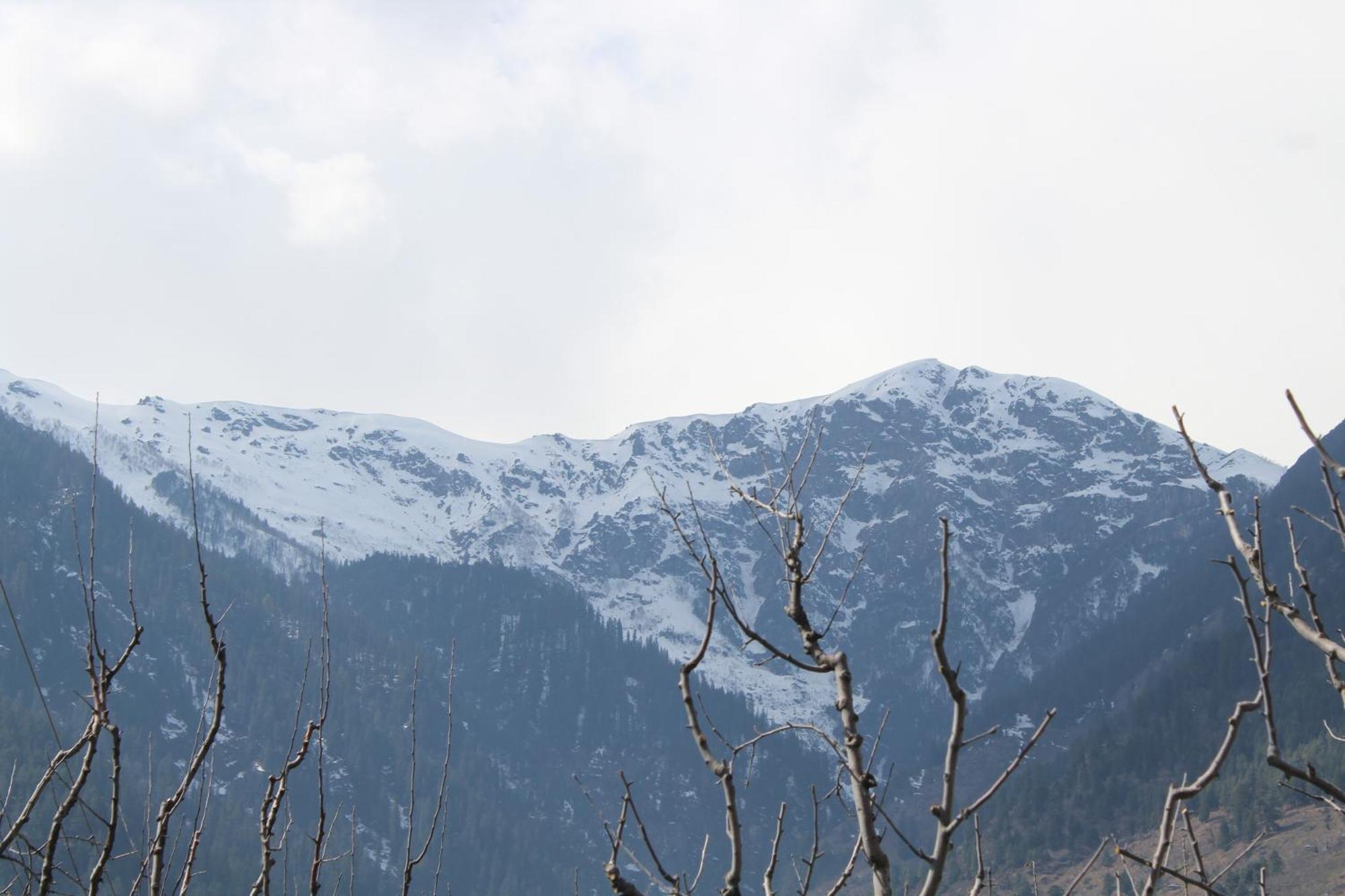 Enthralling Escapes Nature And Trek * Manali (Himachal Pradesh)